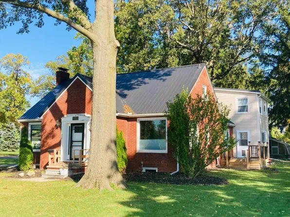 805 Maplewood St, Willard, OH 44890