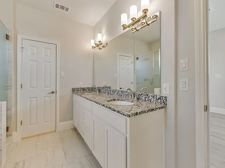 1819 Michael Dr — Photo 10
