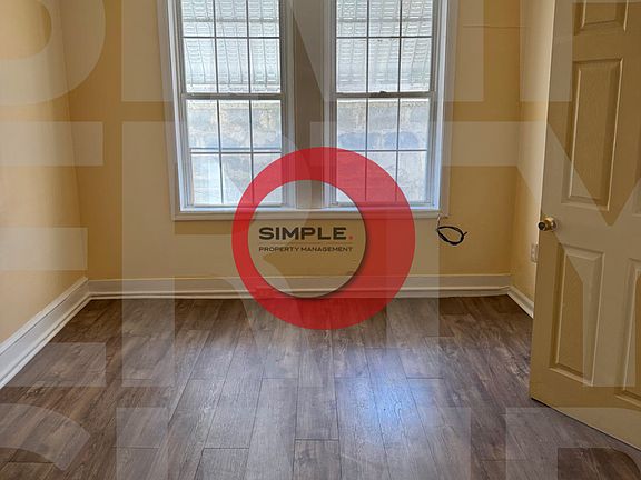 3rd image of 111 S 6th St APT 4