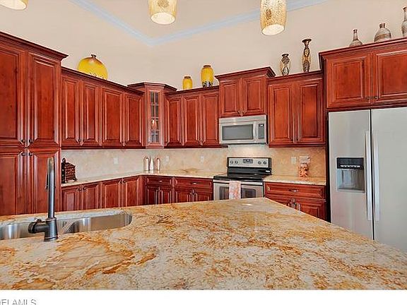 3rd image of 5326 Agualinda Blvd