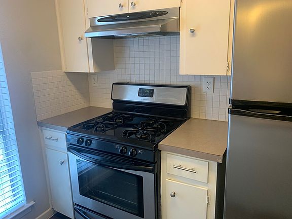 4th image of 5607 Sunshine Dr APT 219