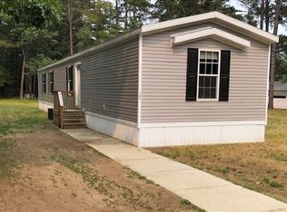 17 Gregwood Cir, Queensbury, NY 12804