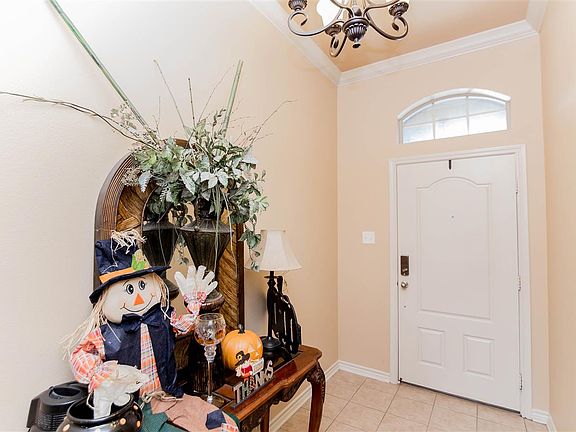 3rd image of 1414 Santa Cruz Dr