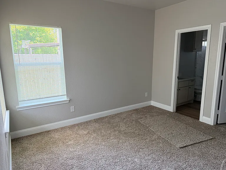 2207 McDougal St — Photo 9