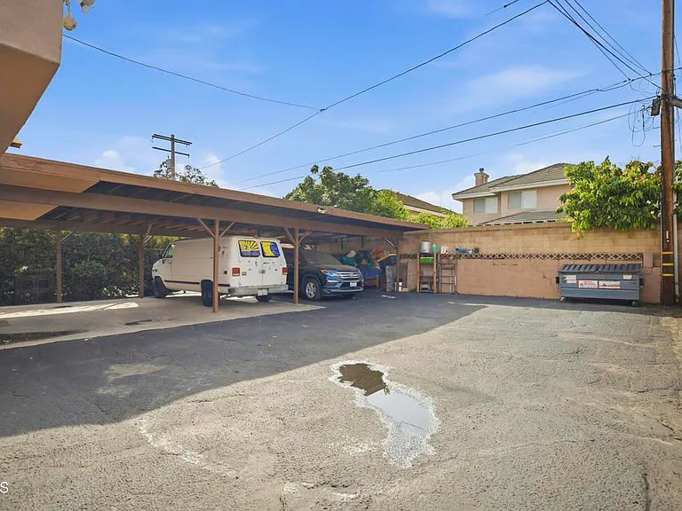 221 S Pine St #A — Photo 20