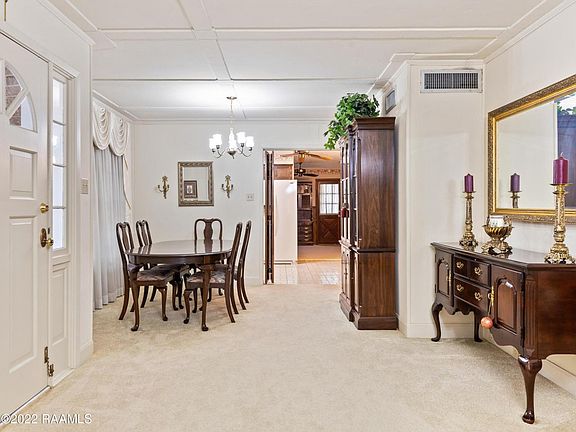 5th image of 113 Burdin St