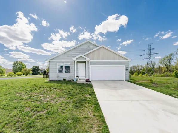 4267 Country Meadows Dr, Kalamazoo, MI 49048