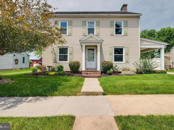 321 W Carpenter Ave, Myerstown, PA 17067