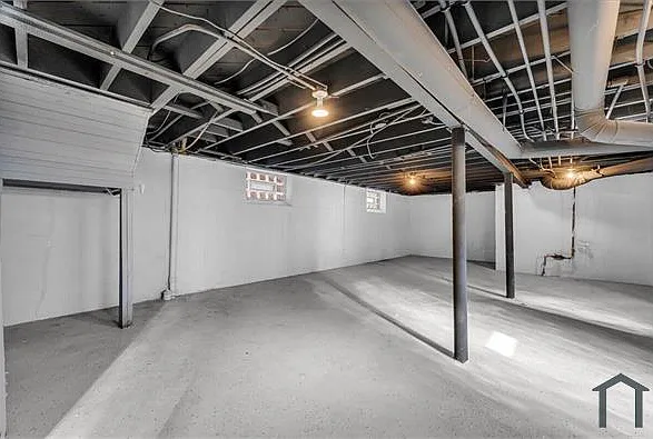 17133 Monica St #1 — Photo 11