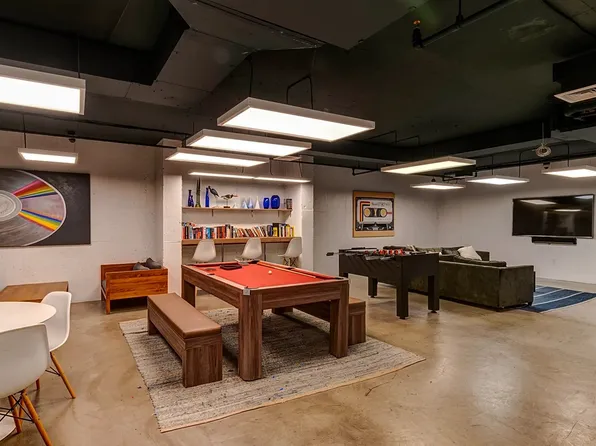 200 East 39th Street image 16 of 16