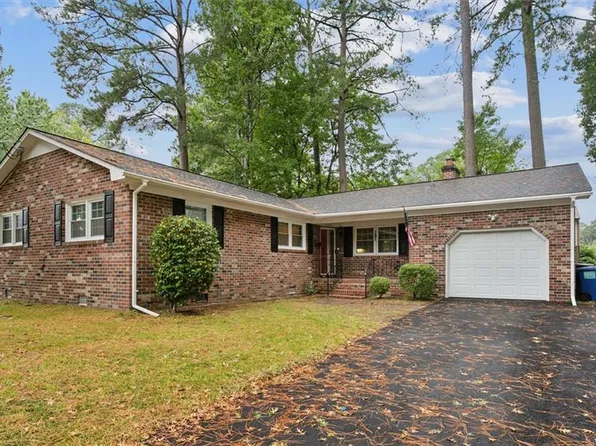 121 Burnham Pl, Newport News, VA 23606
