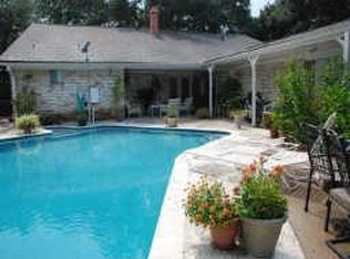 8703 Bonhomme Rd, Houston, TX 77074