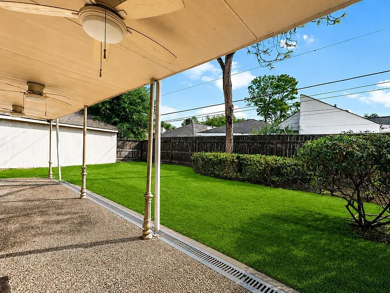 10735 Kitty Brook Dr — Photo 36
