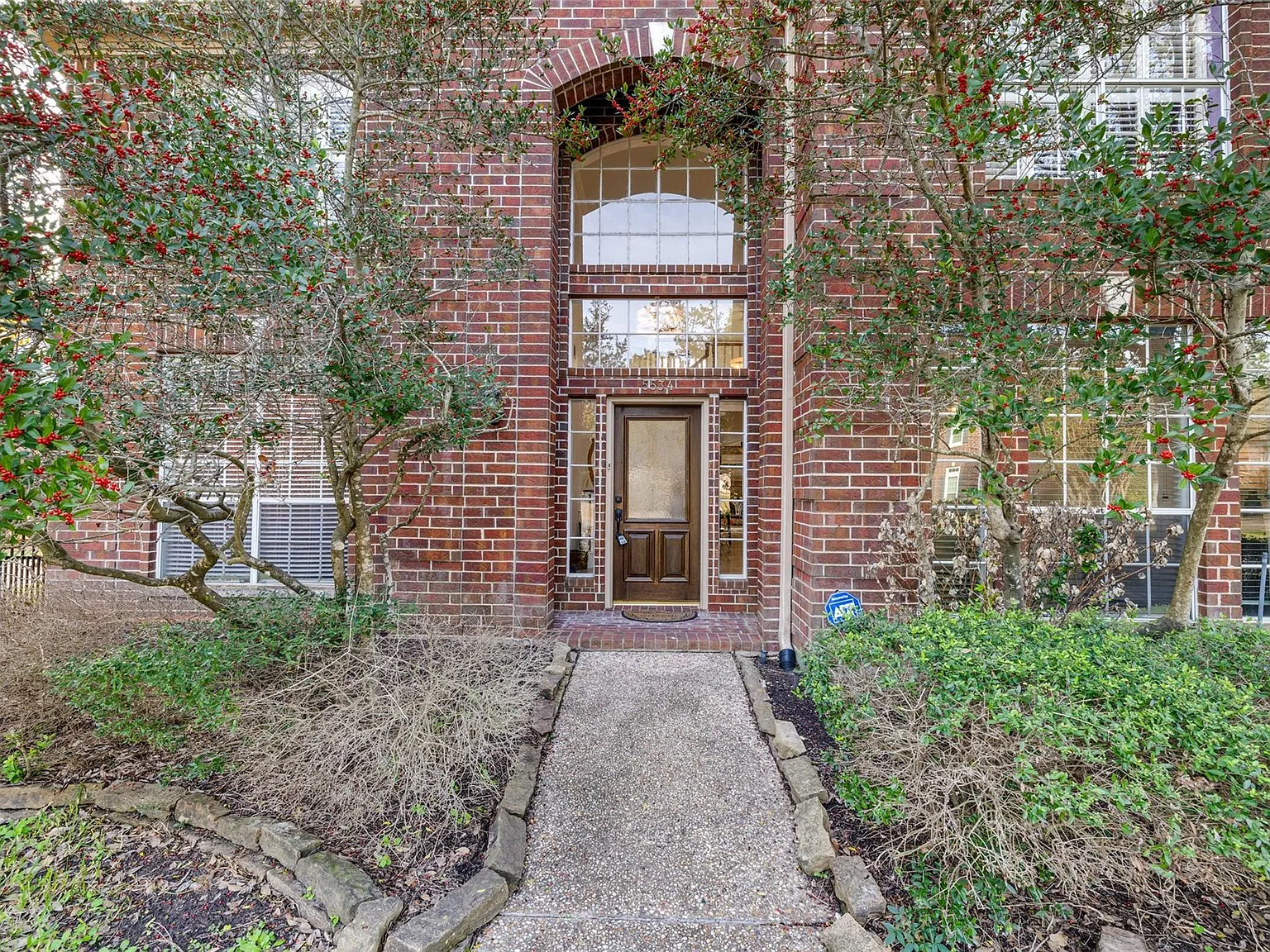 4 bed, 3.5 bath, 3545 sqft, $5,200 — Photo 4