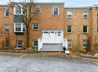 3 Valley View Rd APT 36, Norwalk, CT 06851