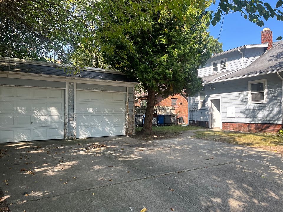 parking and rear entry to unit