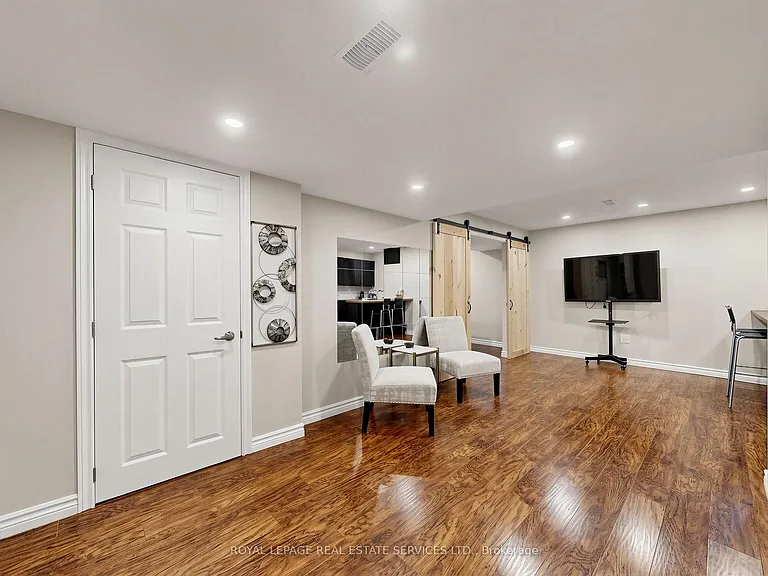 1158 Atkins Dr — Photo 38