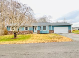 654 Orchard Heights Dr, Spencer, IN 47460