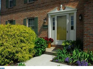 1617 Colony Dr, Wyomissing, PA 19610