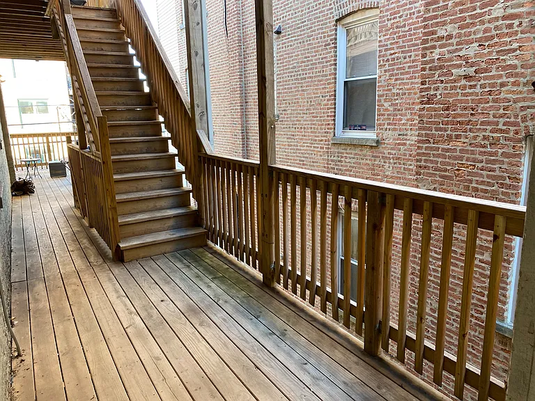 2540 W Augusta Blvd #2R — Photo 14