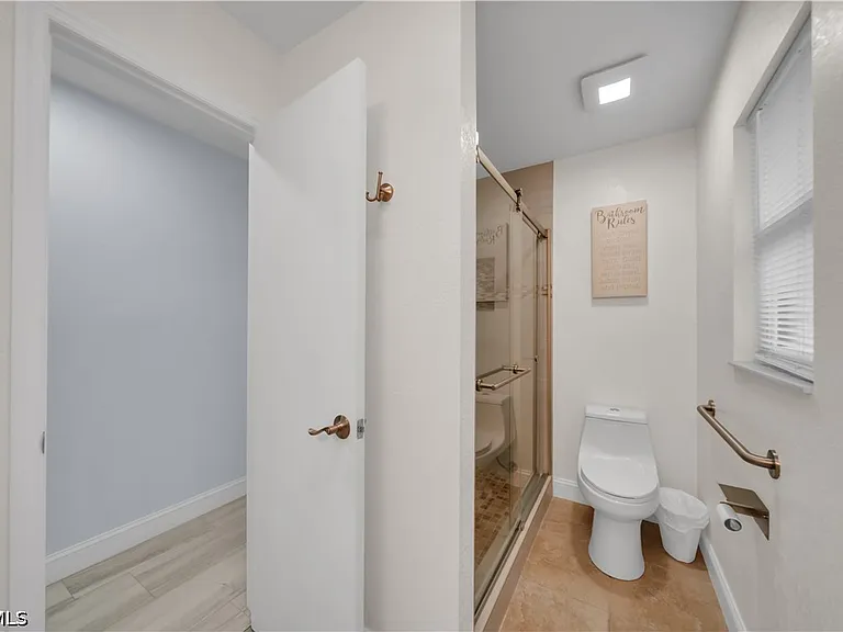 299 Rotonda Cir — Photo 24