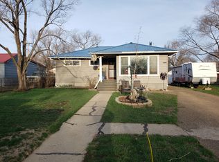 515 S 2nd St W, Baker, MT 59313