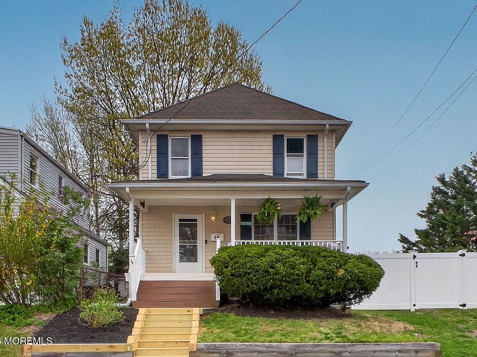 1st image of 68 Laurel Avenue