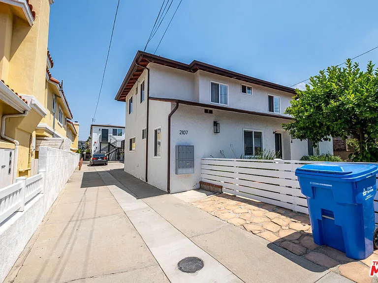 2107 Pullman Ln #G — Photo 1