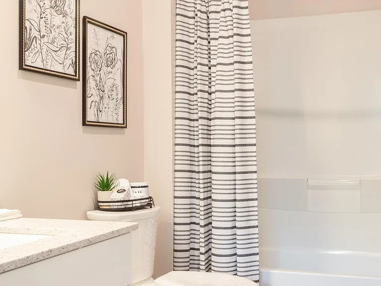 Luxurious Bathroom | Apartments for rent in Cincinnati, OH | The residences at MQ
