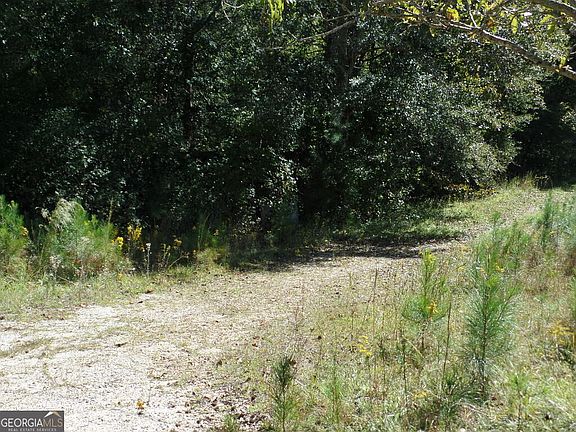 3rd image of Dixon Rd