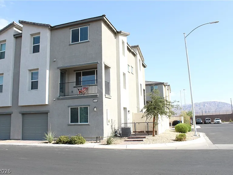 2674 Matador Red Ave — Photo 3