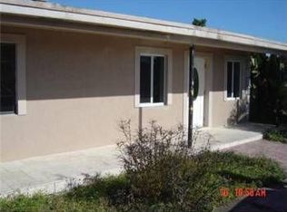 9301 SW 35th St, Miami, FL 33165