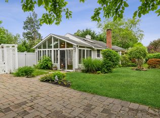 73 Glenna Little Trl, Huntington, NY 11743
