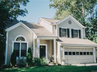 5 Glen Crest Dr, Arden, NC 28704