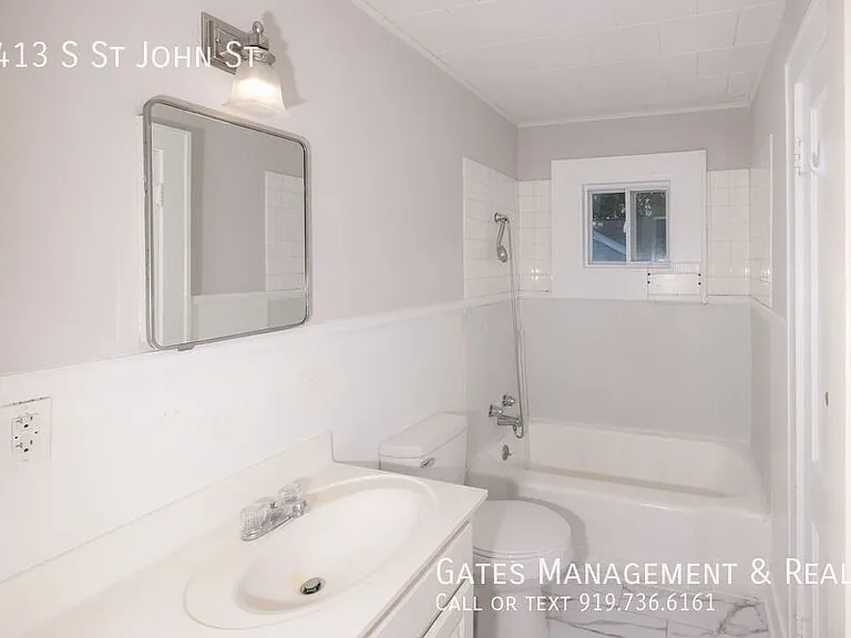 413 S Saint John St — Photo 10