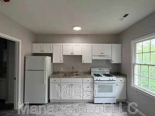 2842 Dixwell Ave #D, Hamden, CT 06518