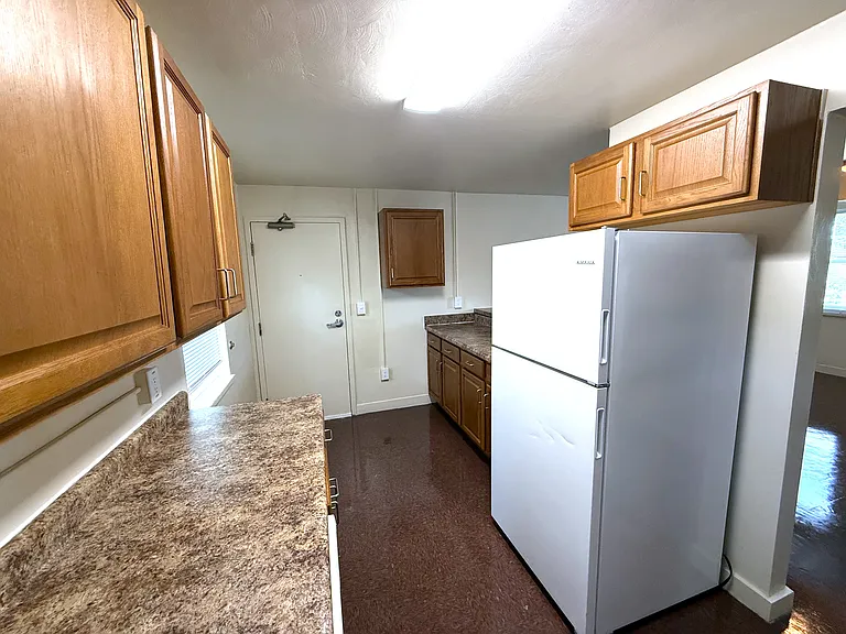 1516 Maiden Ln SW #13 — Photo 3