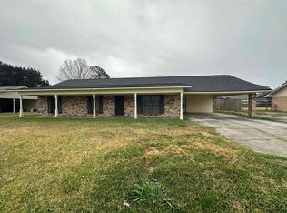 519 Magnolia Dr, Jennings, LA 70546