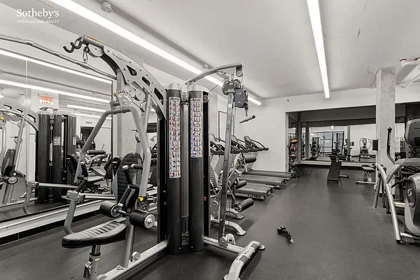 Rented by Sotheby's International Realty | media 38