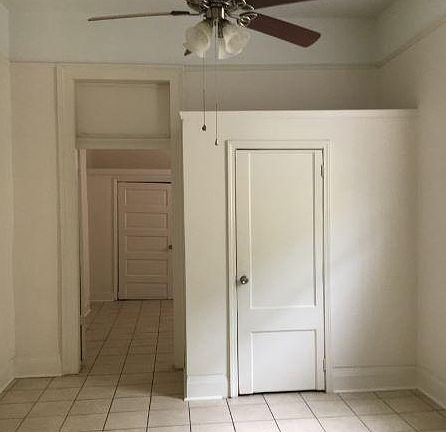 4th image of 526 S Genois St #526