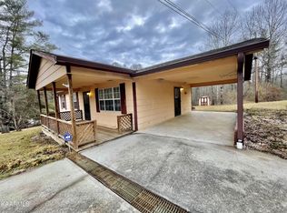 333 Spruce Dr, Wartburg, TN 37887