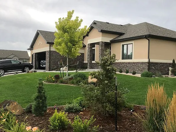 1741 Pioneer Pl, Eaton, CO 80615