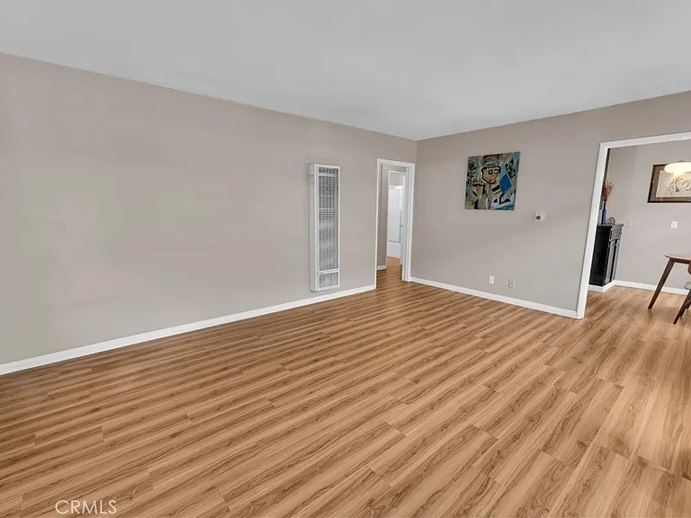 1250 E 1st St #7 — Photo 9