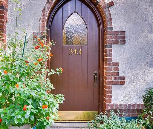 3rd image of 343 Alden Ave APT 1