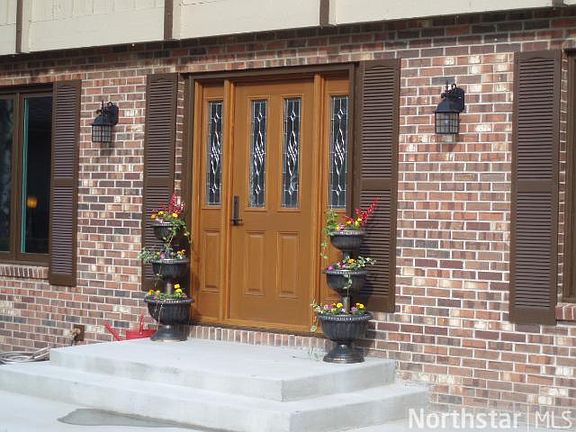 2nd image of 3030 Jewel Ln N