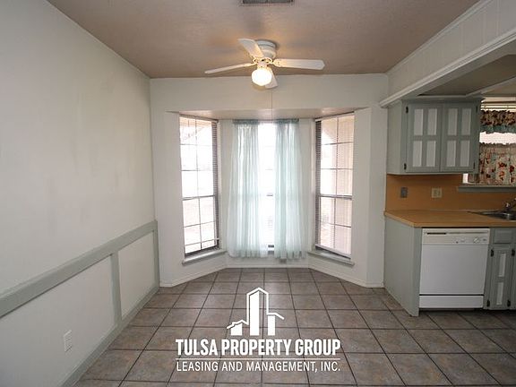 5th image of 4909 S Lions Ave