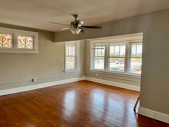 3rd image of 4174 Shaw Blvd #2F