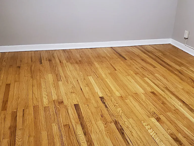 2724 Unruh Ave #2 — Photo 8