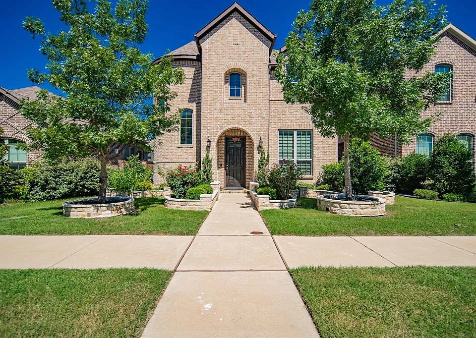 4300 Del Rey Ave
