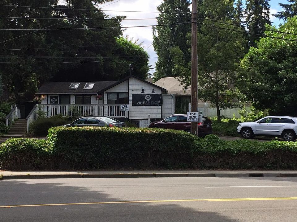 2nd image of 9827 NE 120th Pl